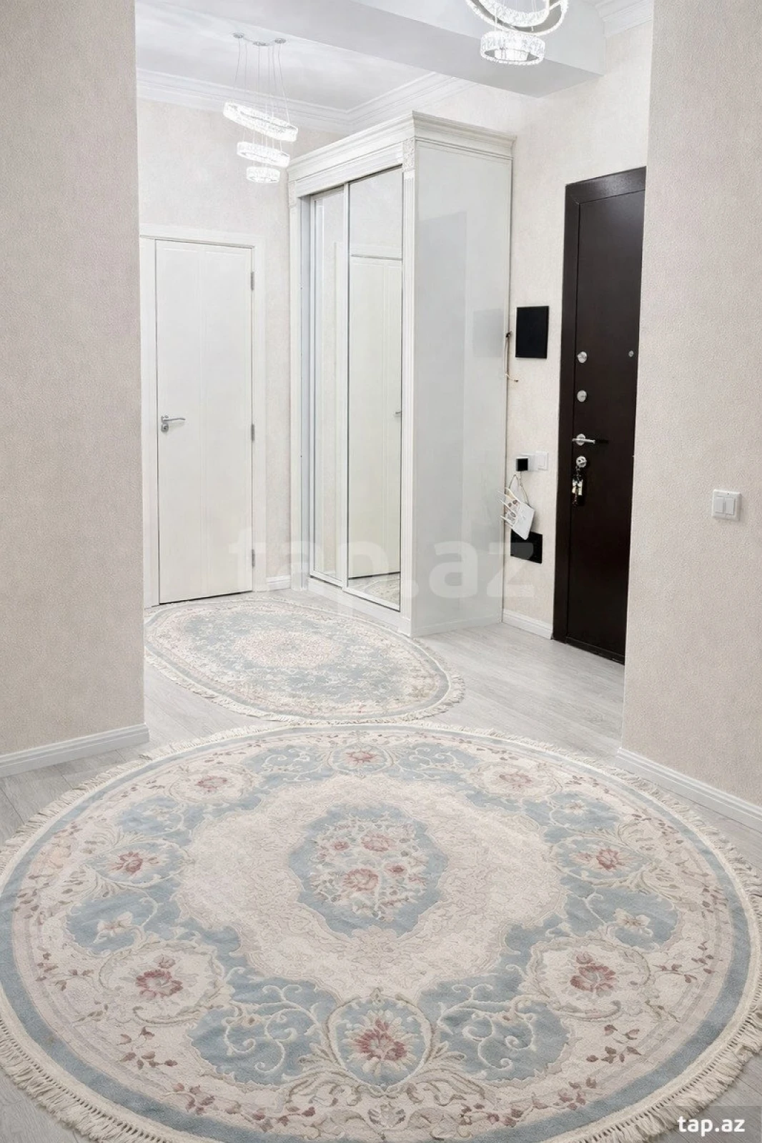 Satılır 3 otaqlı yeni tikili 95 m²