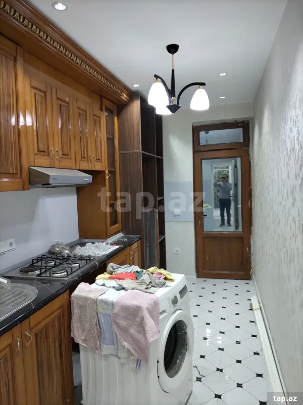 Kirayə verilir 2 otaqlı yeni tikili 70 m²