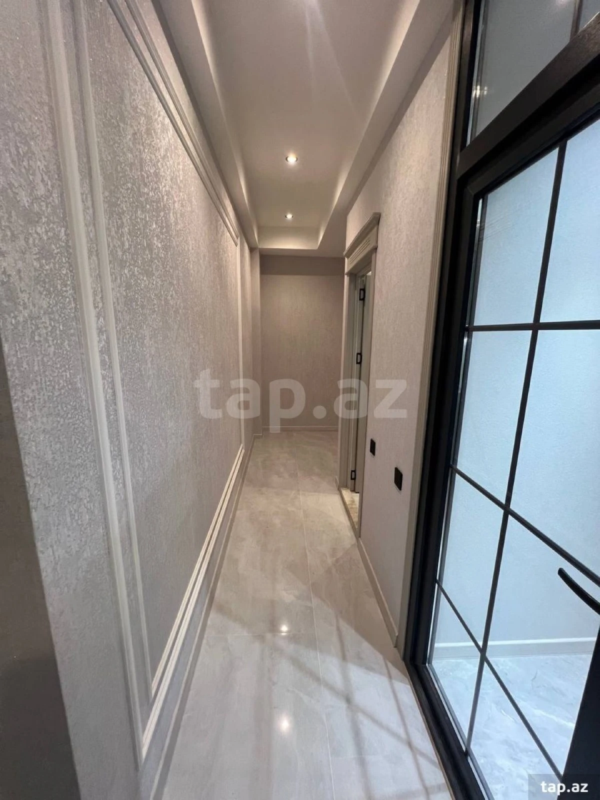 Satılır 2 otaqlı yeni tikili 62 m²