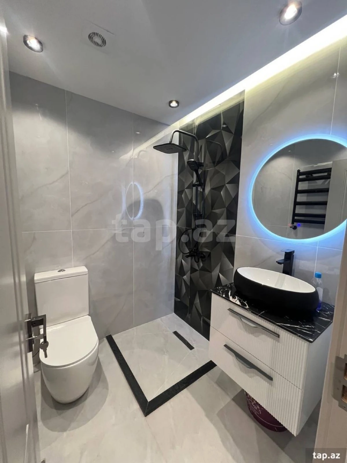 Satılır 2 otaqlı yeni tikili 62 m²