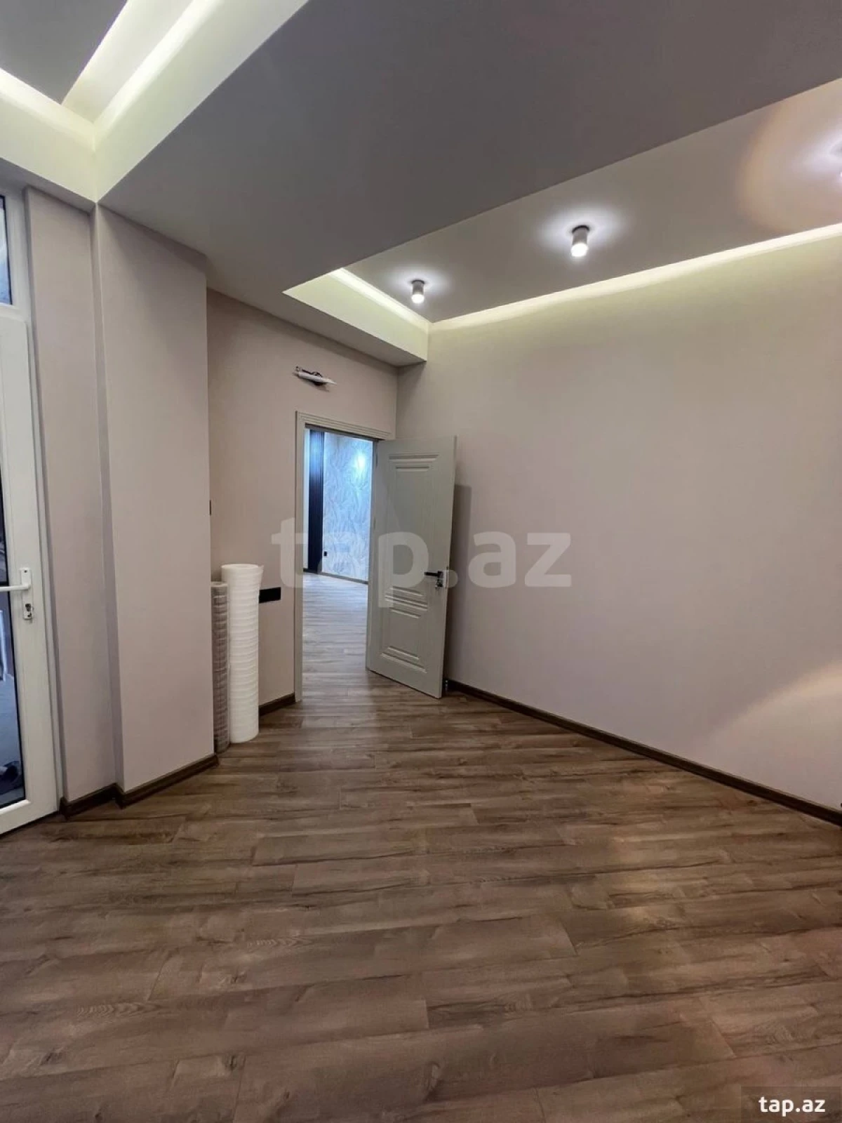 Satılır 2 otaqlı yeni tikili 62 m²