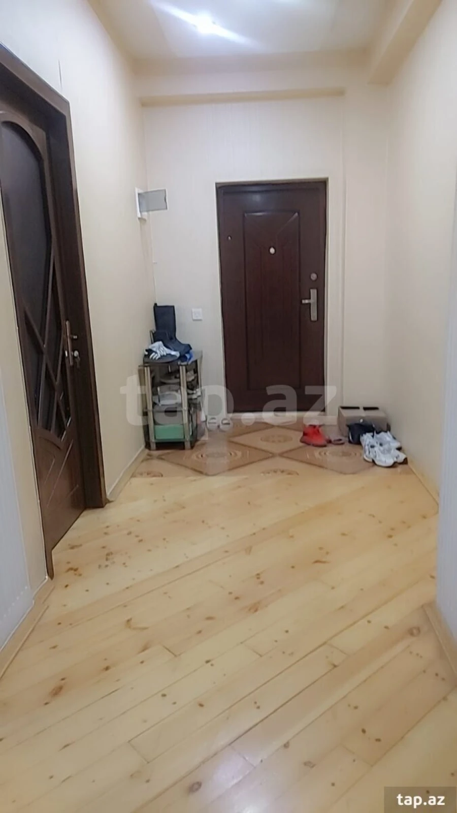 Kirayə verilir 4 otaqlı mənzil 200 m²