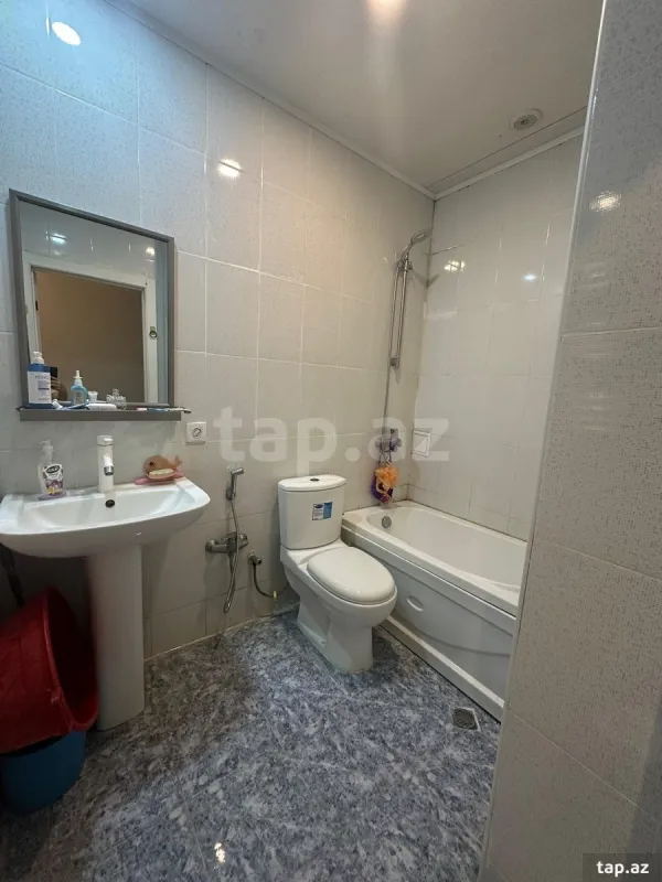 Kirayə verilir 2 otaqlı yeni tikili 60 m²