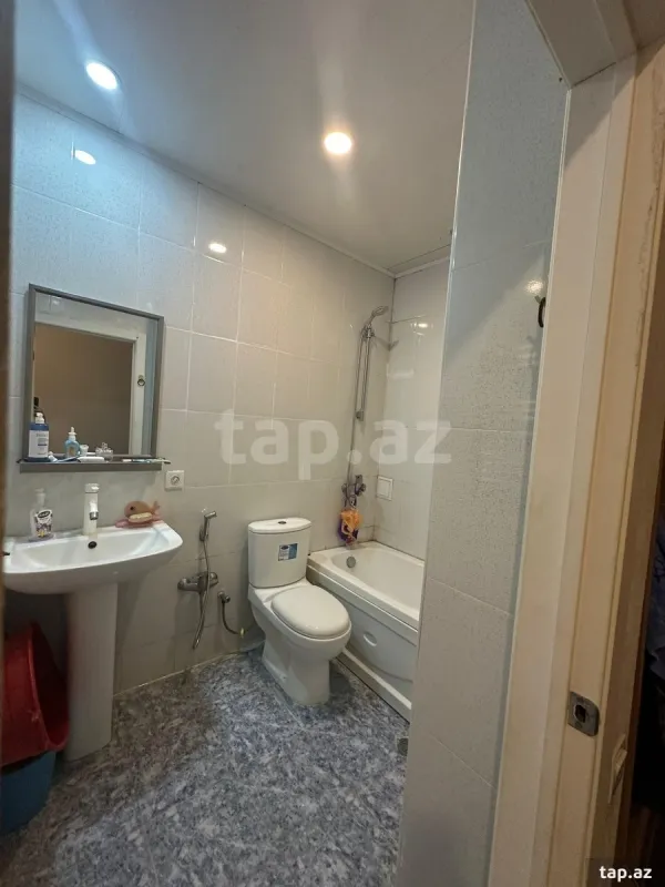 Kirayə verilir 2 otaqlı yeni tikili 60 m²