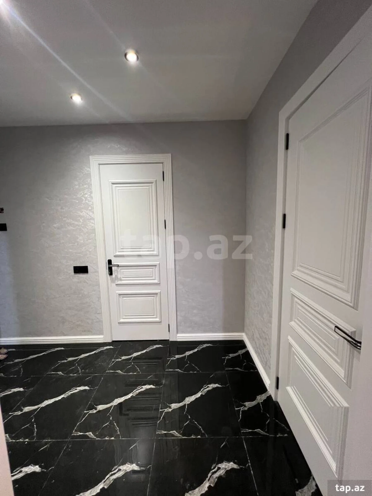 Satılır 2 otaqlı yeni tikili 61.37 m²