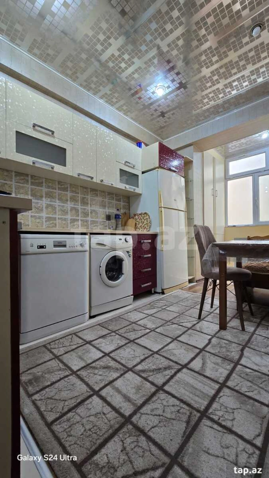 Satılır 3 otaqlı yeni tikili 83 m²