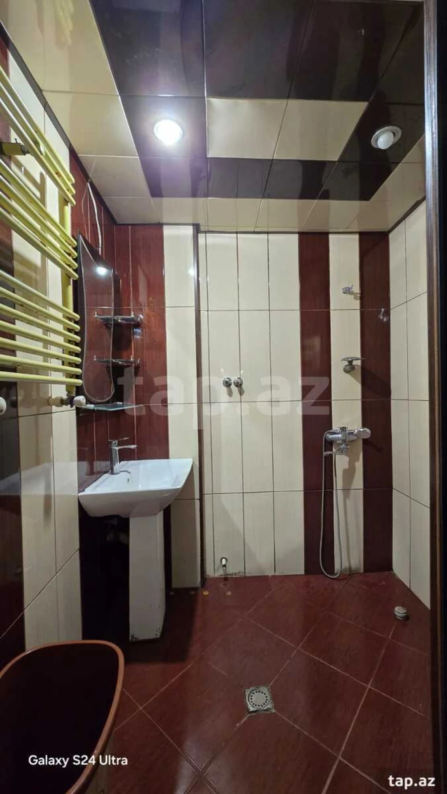 Satılır 3 otaqlı yeni tikili 83 m²