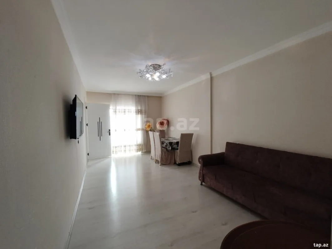 Kirayə verilir 3 otaqlı yeni tikili 75 m²