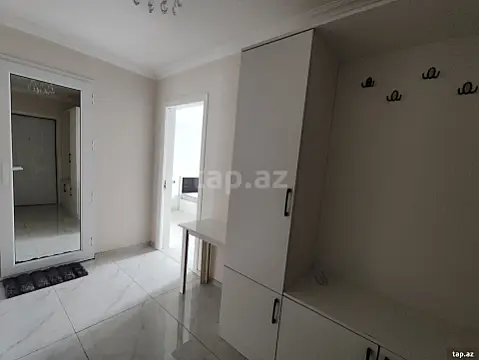 Kirayə verilir 3 otaqlı yeni tikili 75 m²