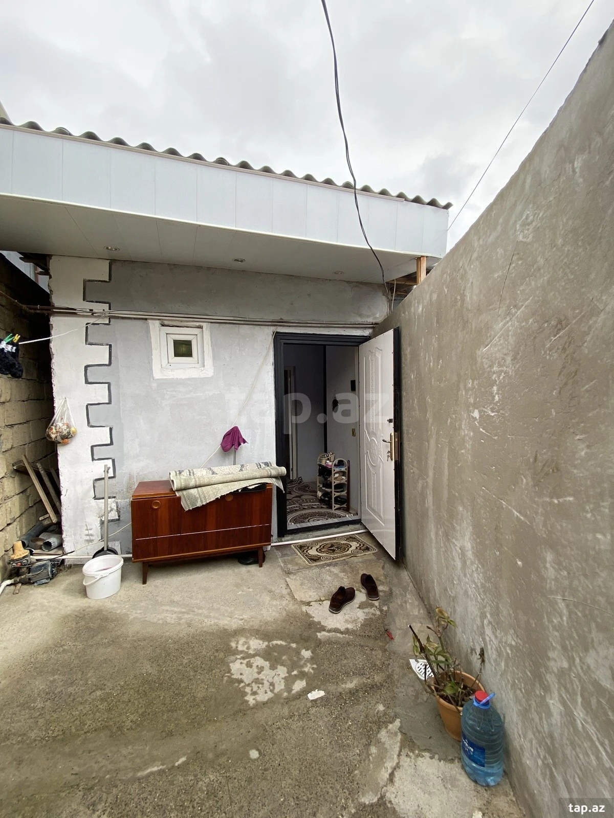 Satılır 2 otaqlı həyət evi