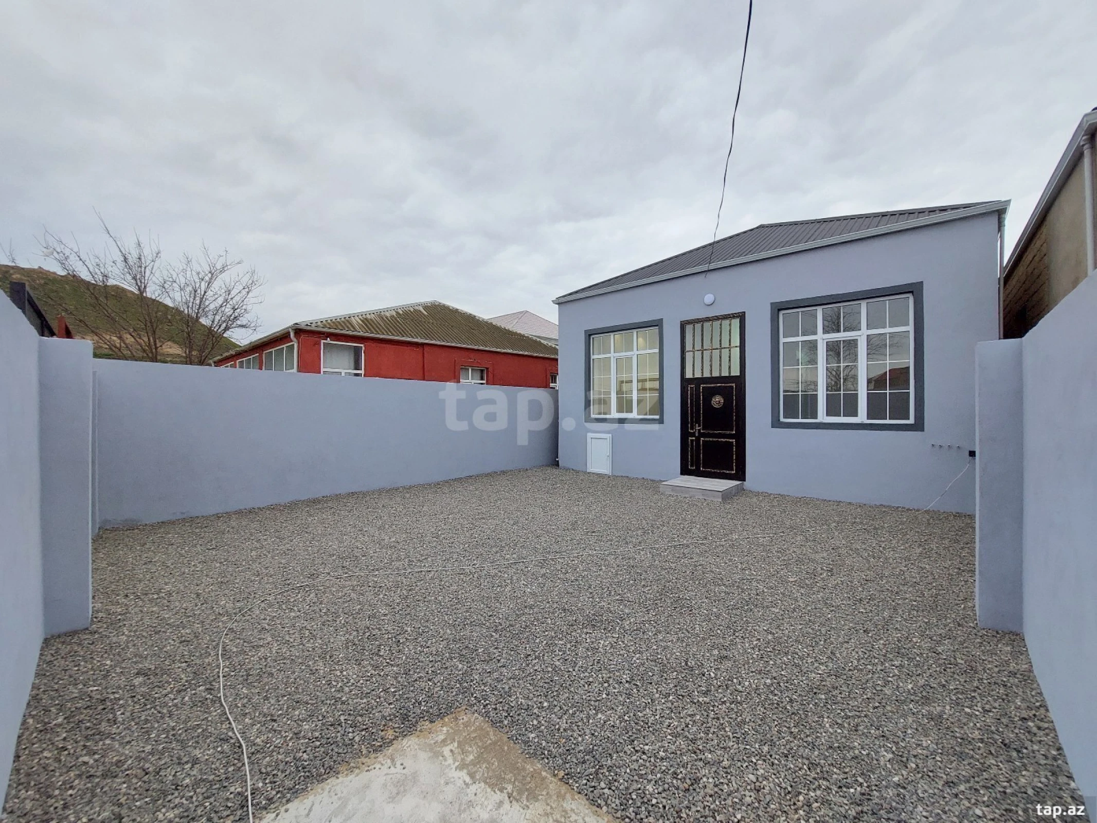 Satılır 3 otaqlı həyət evi