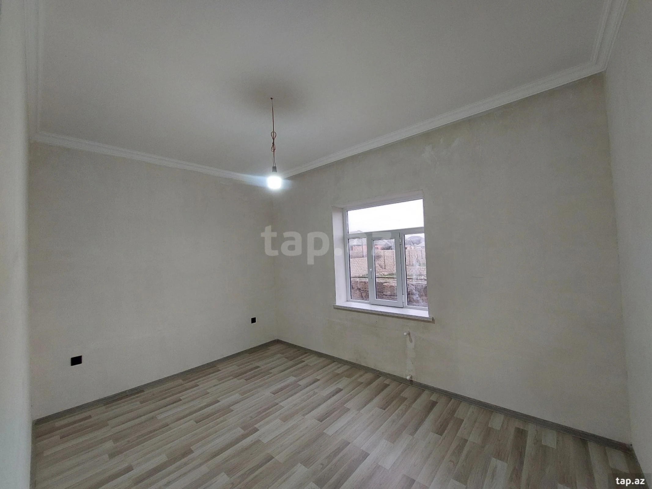 Satılır 3 otaqlı həyət evi