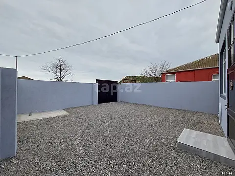 Satılır 3 otaqlı həyət evi