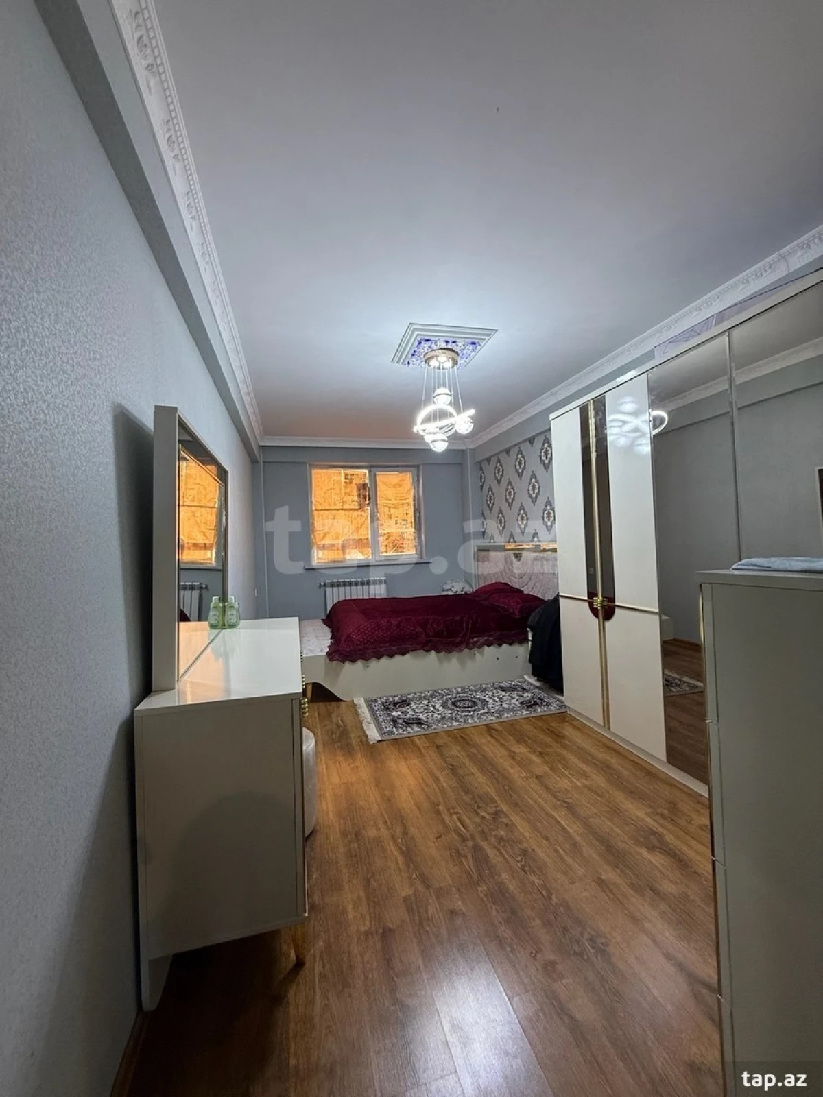Satılır 3 otaqlı yeni tikili 128 m²