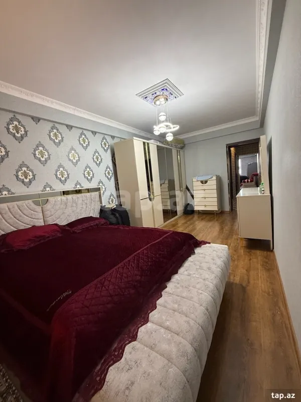 Satılır 3 otaqlı yeni tikili 128 m²