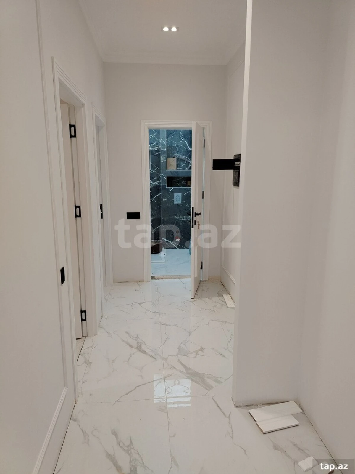 Satılır 2 otaqlı yeni tikili 57 m²