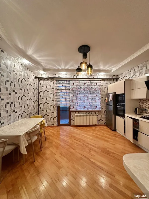 Satılır 3 otaqlı yeni tikili 139 m²