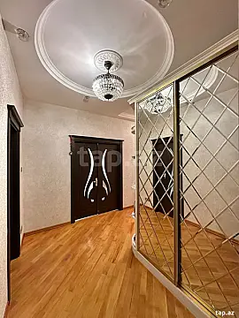 Satılır 3 otaqlı yeni tikili 139 m²