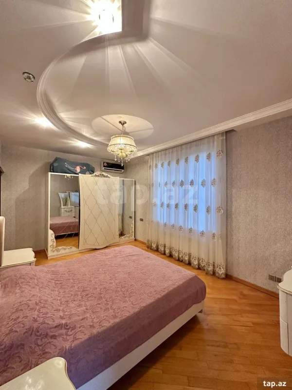 Satılır 3 otaqlı yeni tikili 139 m²