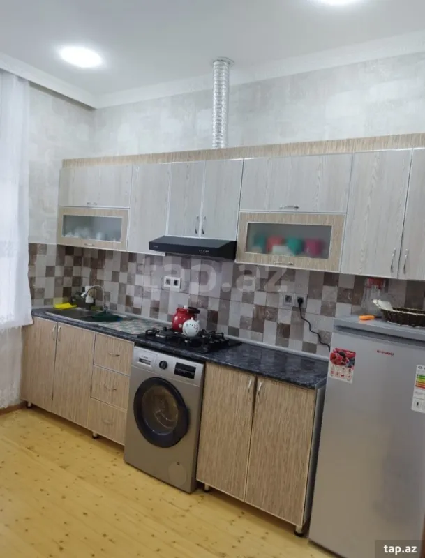 Kirayə verilir 3 otaqlı həyət evi