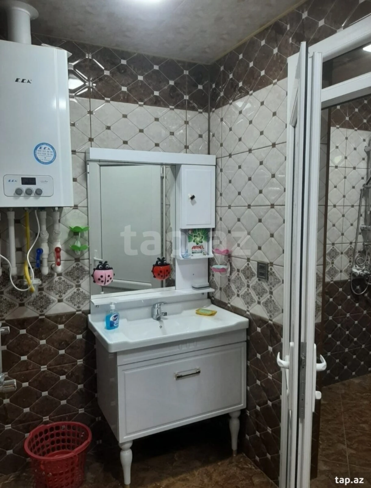 Kirayə verilir 3 otaqlı həyət evi