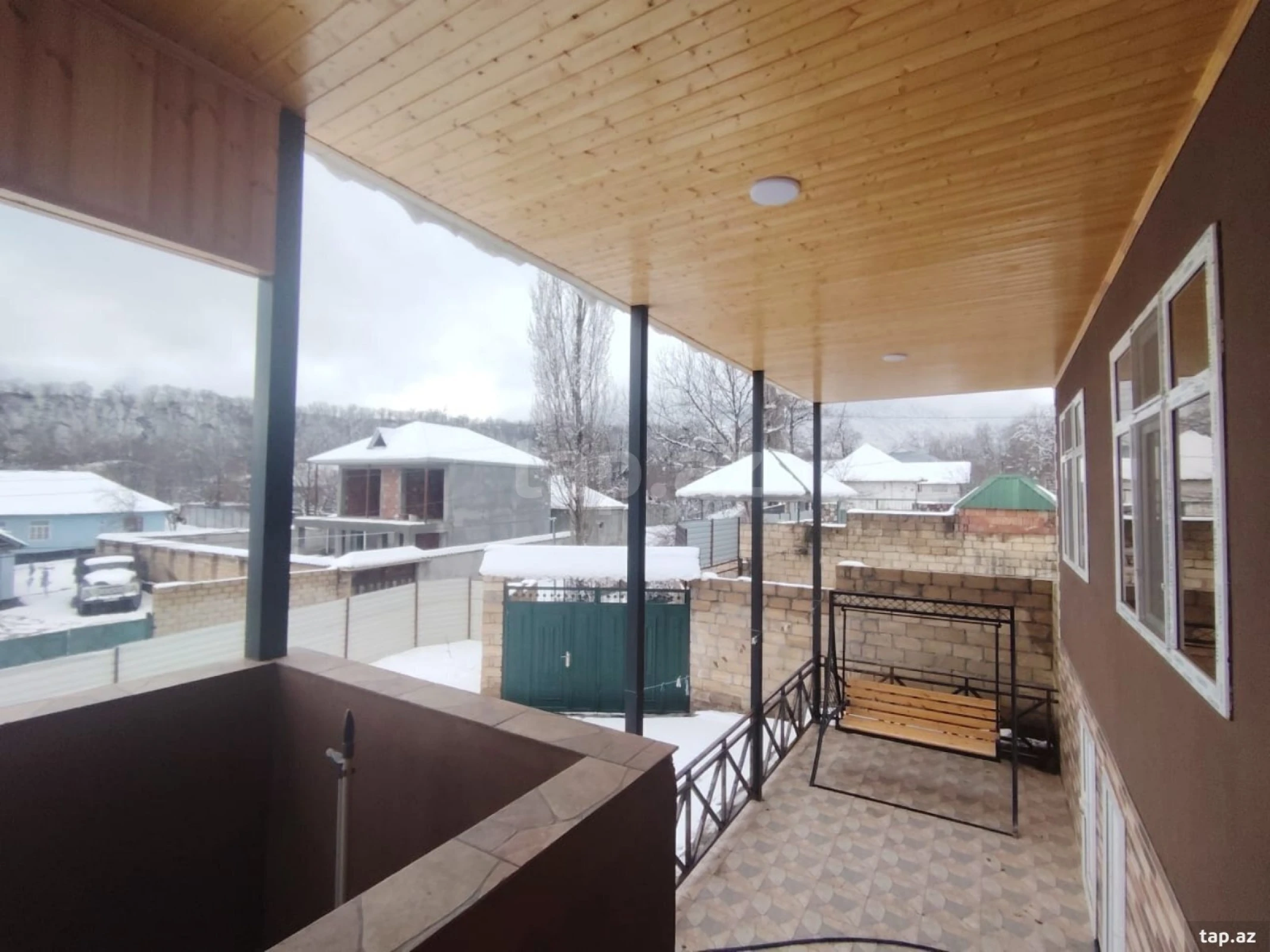 Kirayə verilir 3 otaqlı həyət evi