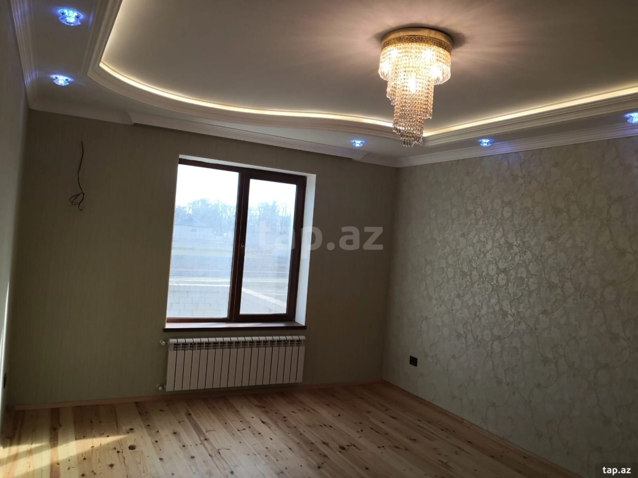 Satılır 5 otaqlı həyət evi
