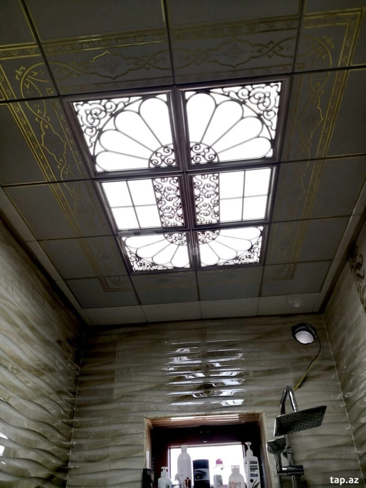 Satılır 5 otaqlı həyət evi