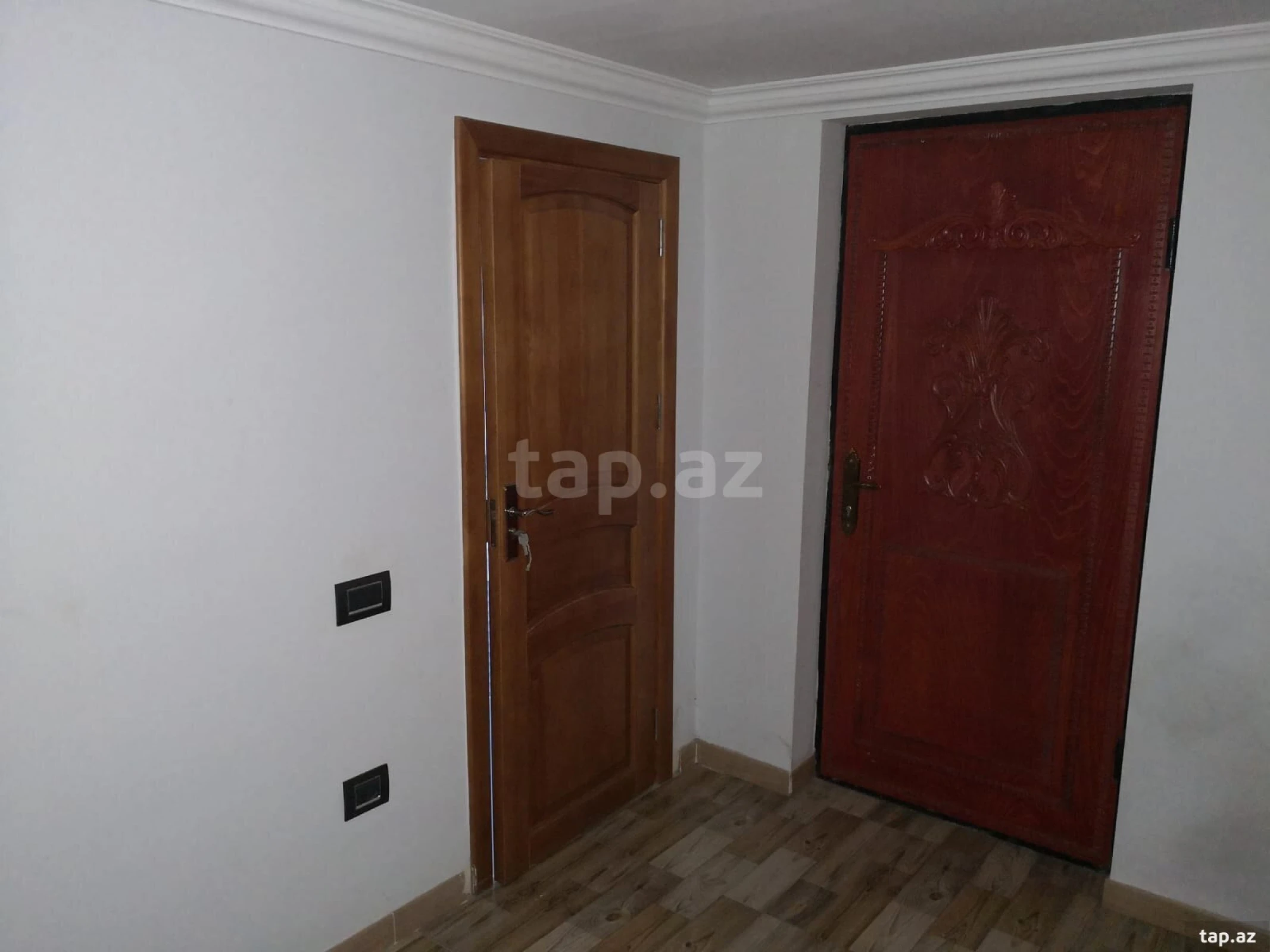 Satılır 5 otaqlı həyət evi
