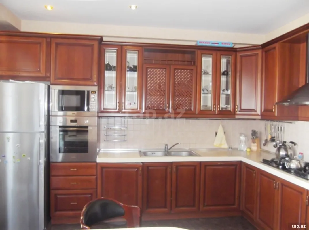 Satılır 5 otaqlı yeni tikili 260 m²