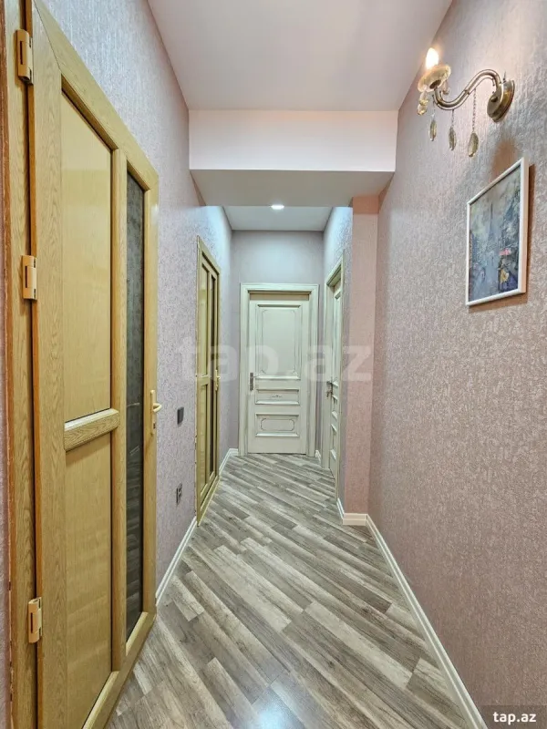 Satılır 4 otaqlı yeni tikili 136 m²