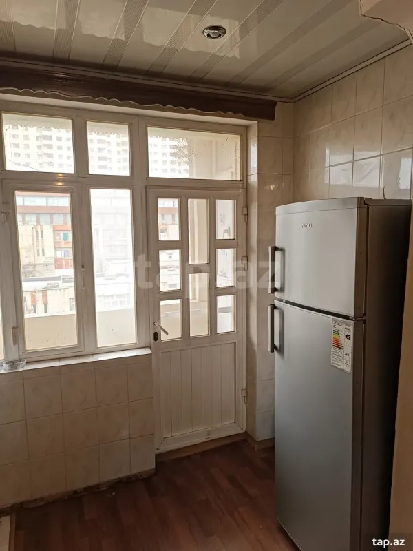 Kirayə verilir 2 otaqlı mənzil 60 m²