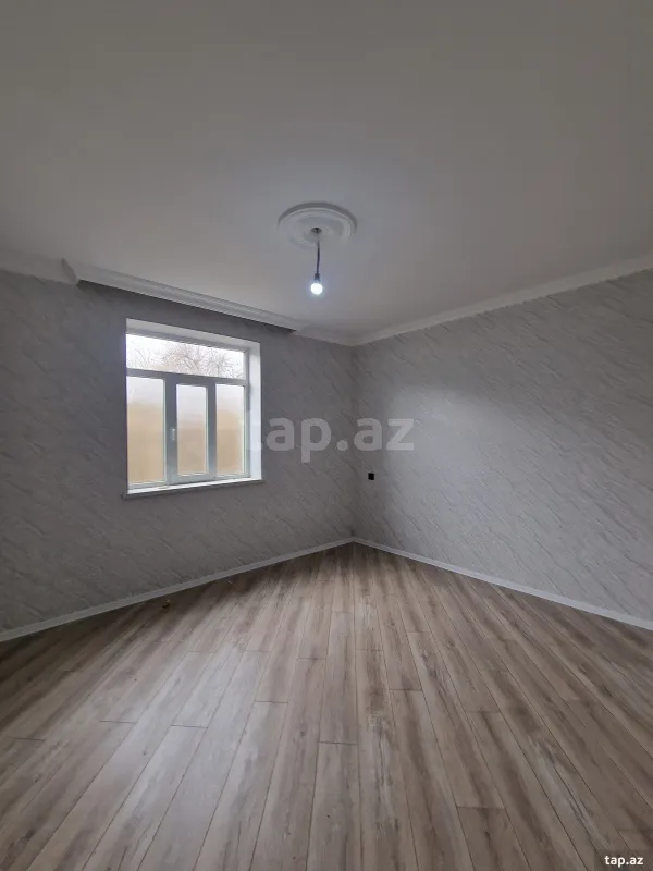 Satılır 5 otaqlı həyət evi