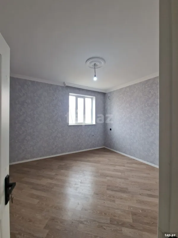 Satılır 5 otaqlı həyət evi