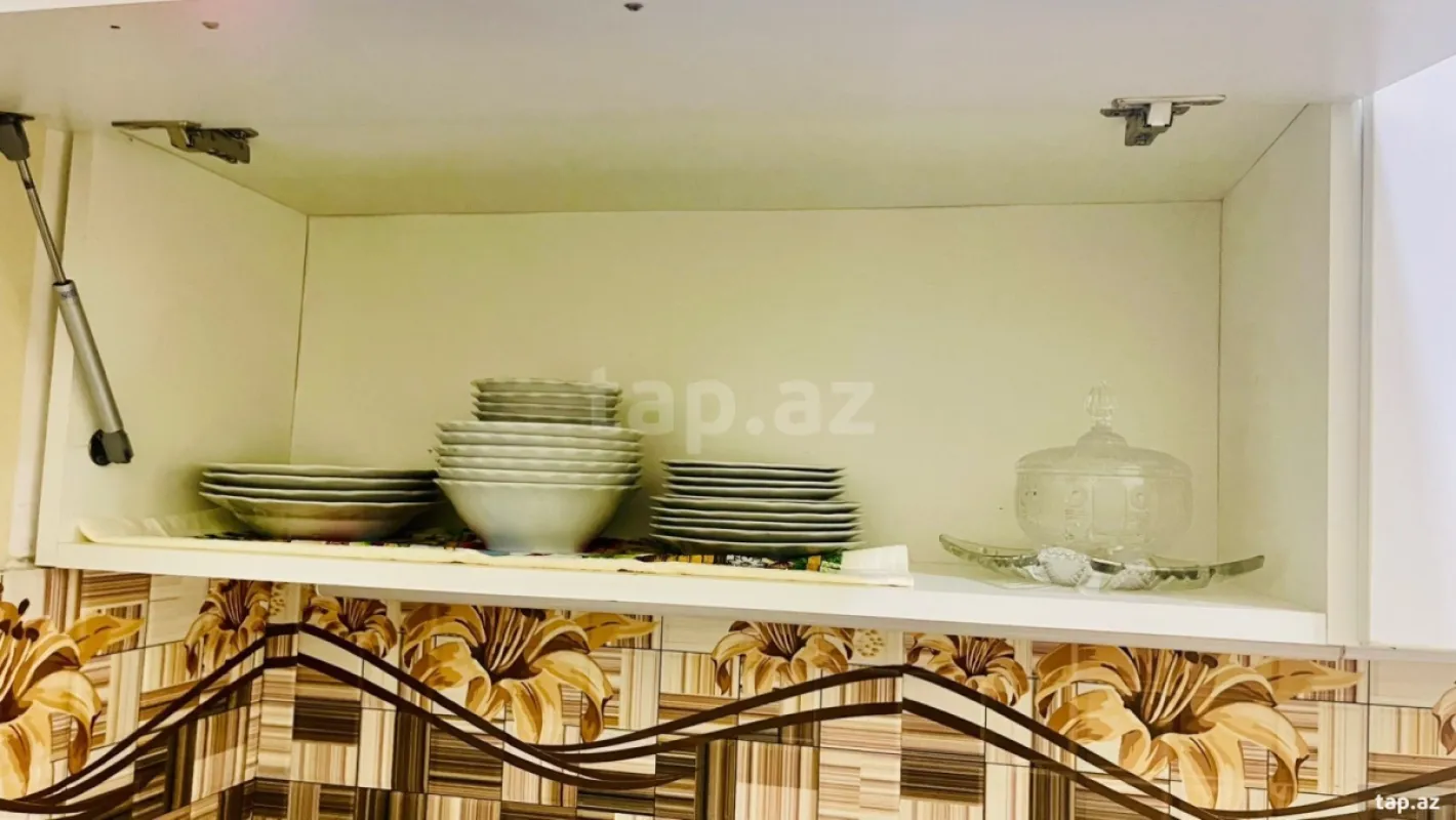 Kirayə verilir 2 otaqlı mənzil 65 m²