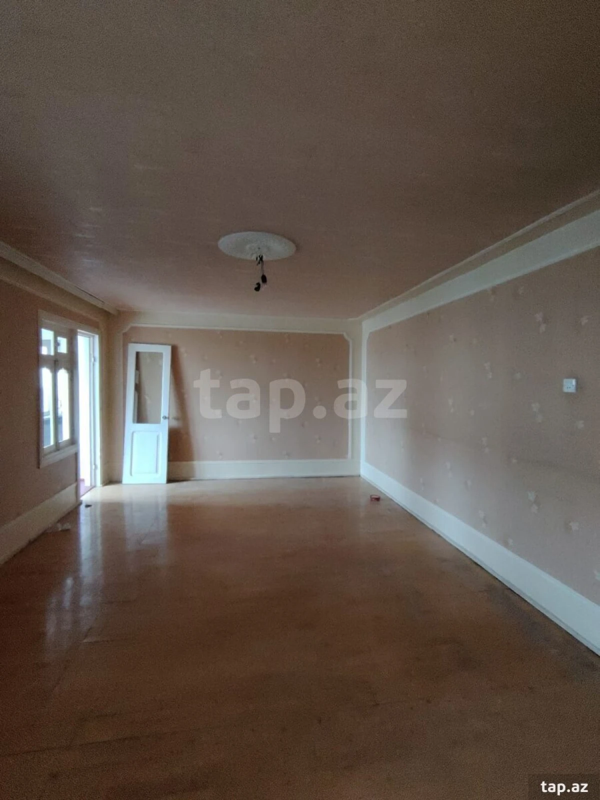 Satılır 5 otaqlı mənzil 105 m²