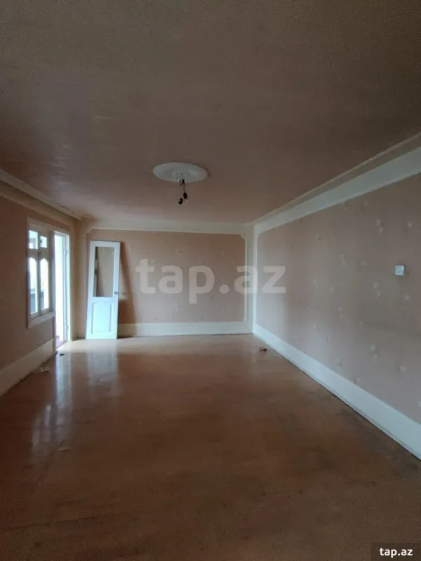 Satılır 5 otaqlı mənzil 105 m²
