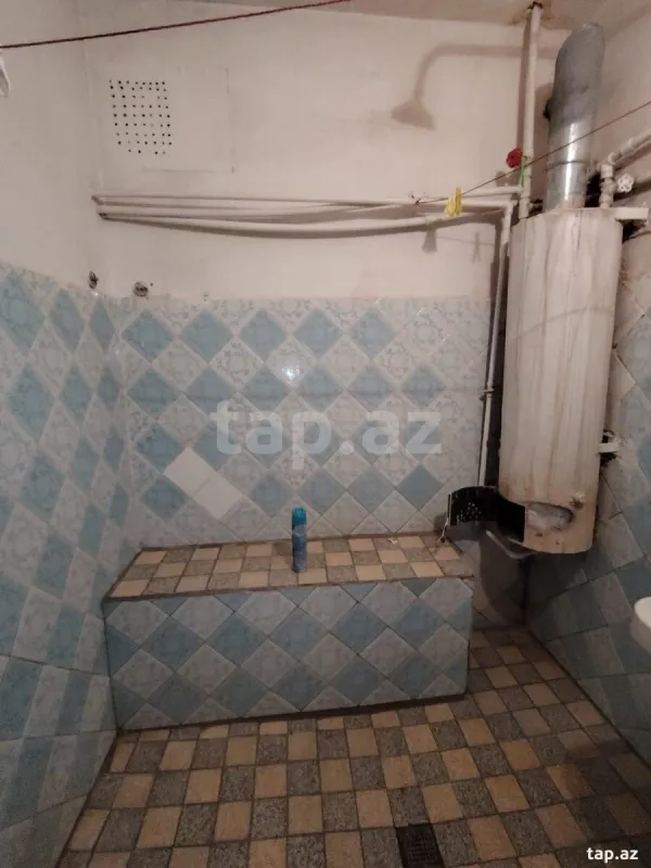Satılır 5 otaqlı mənzil 105 m²