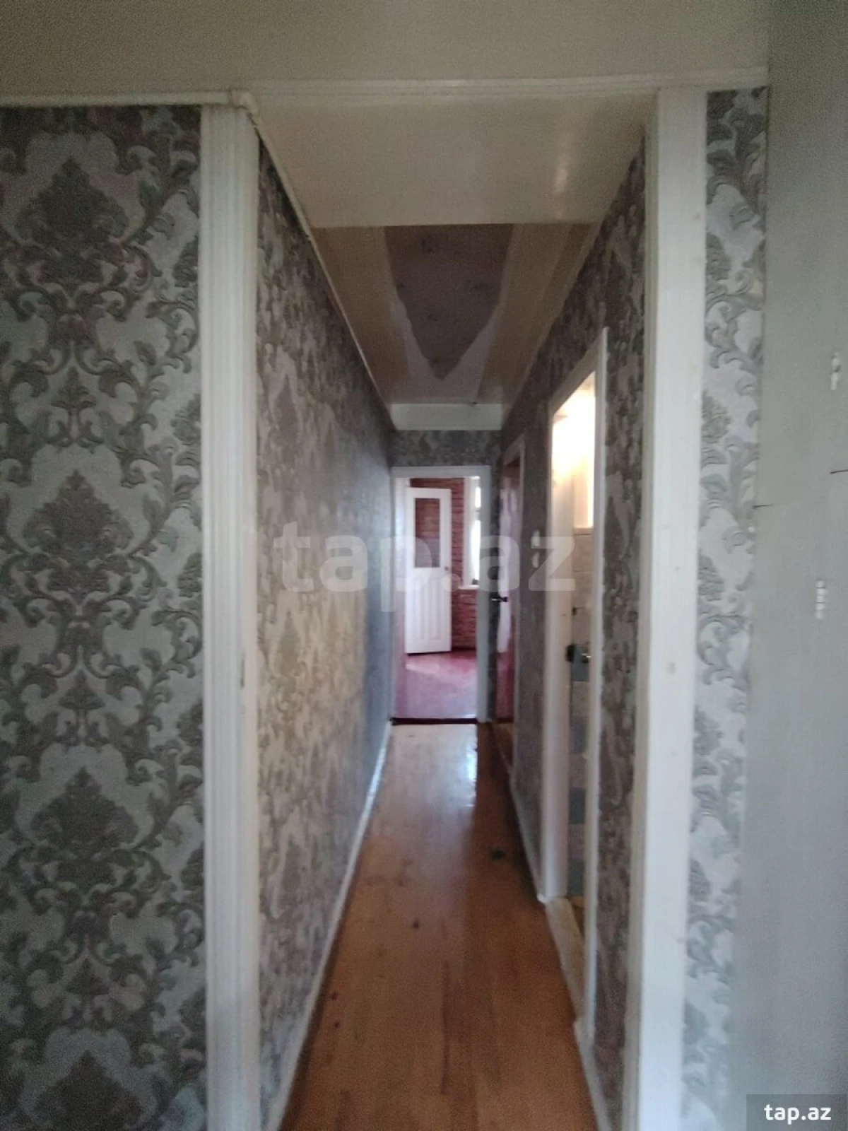 Satılır 5 otaqlı mənzil 105 m²