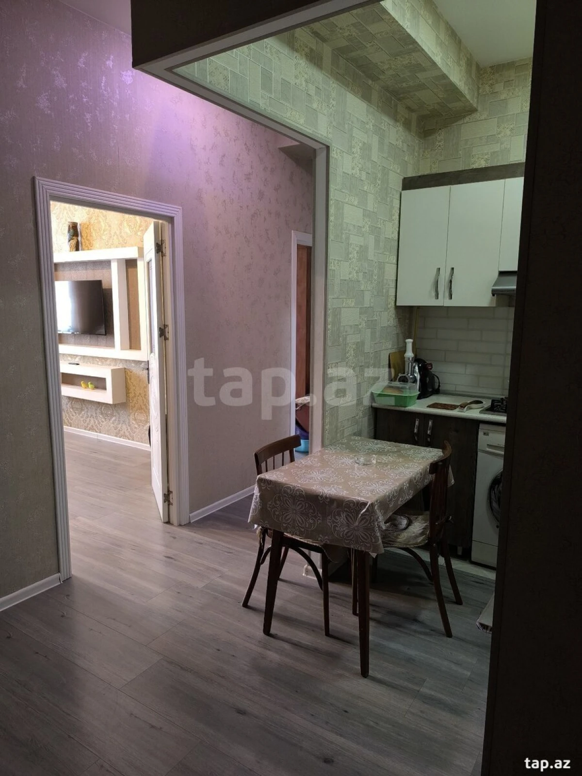 Kirayə verilir 2 otaqlı yeni tikili 75 m²