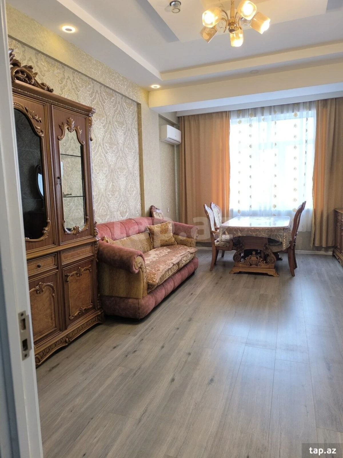 Kirayə verilir 2 otaqlı yeni tikili 75 m²