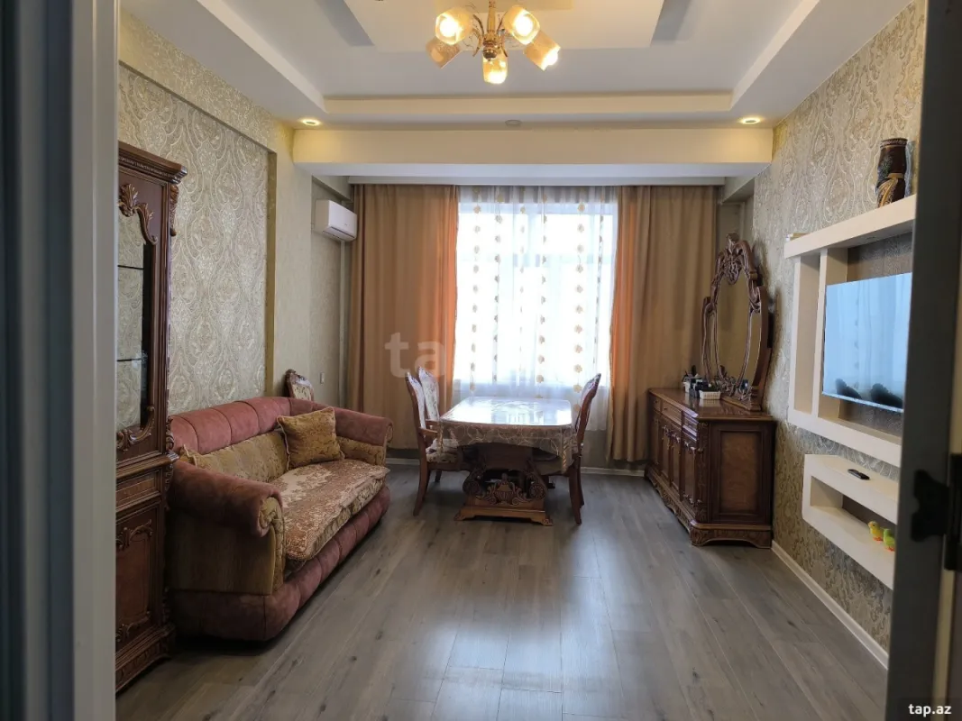 Kirayə verilir 2 otaqlı yeni tikili 75 m²