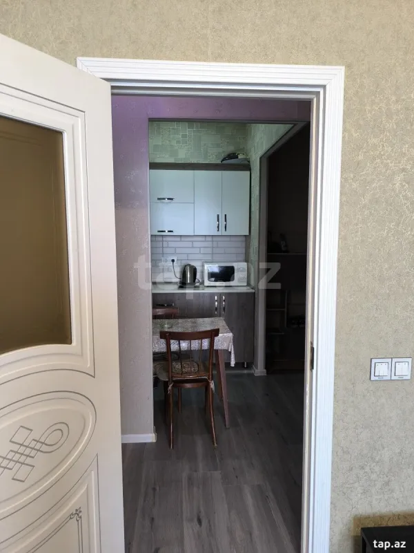 Kirayə verilir 2 otaqlı yeni tikili 75 m²