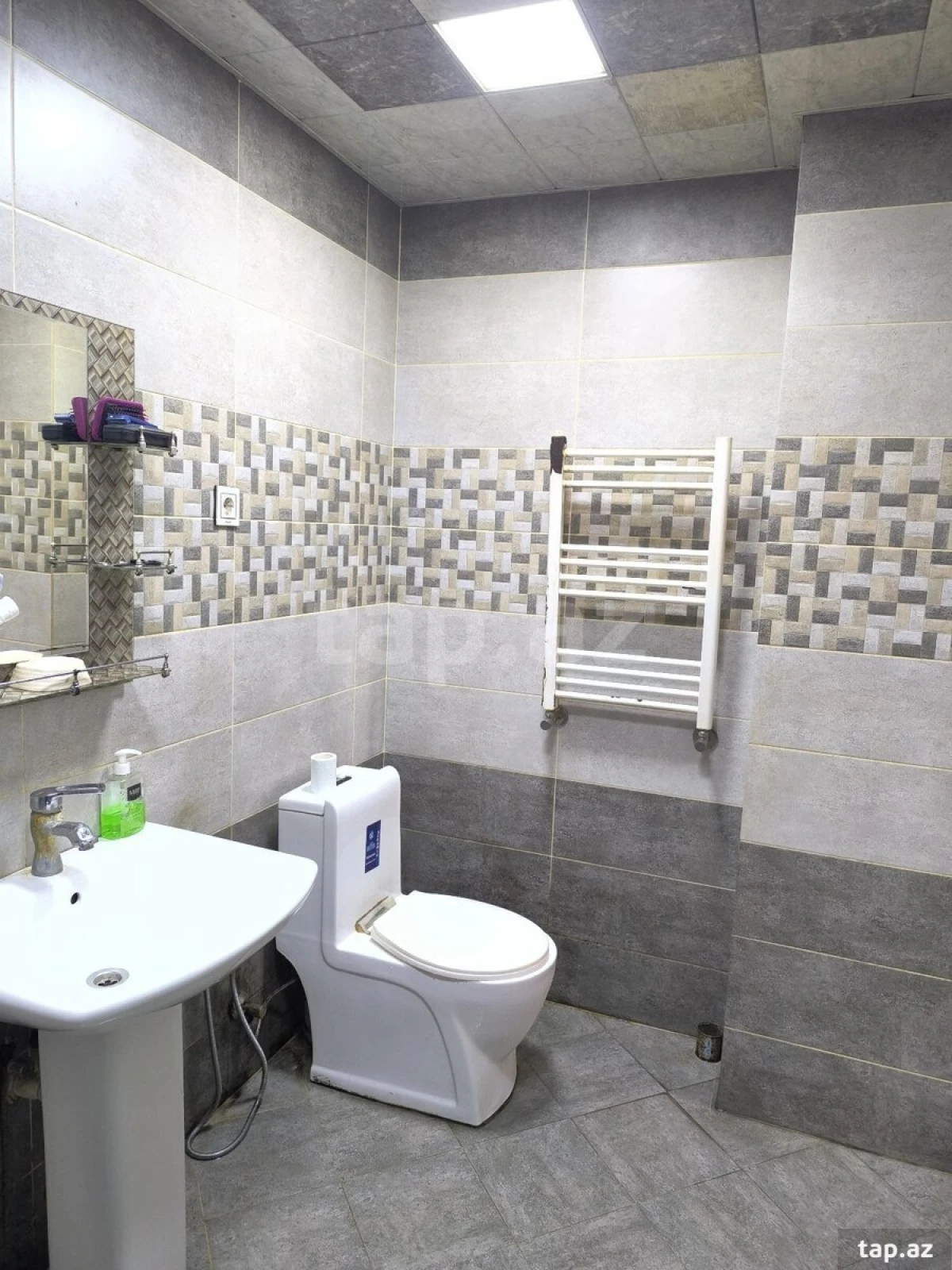 Kirayə verilir 2 otaqlı yeni tikili 75 m²