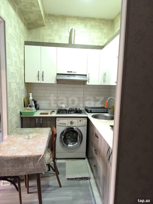 Kirayə verilir 2 otaqlı yeni tikili 75 m²