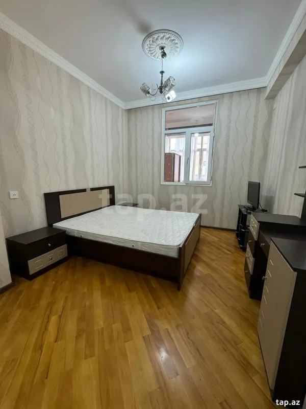 Satılır 3 otaqlı yeni tikili 90 m²