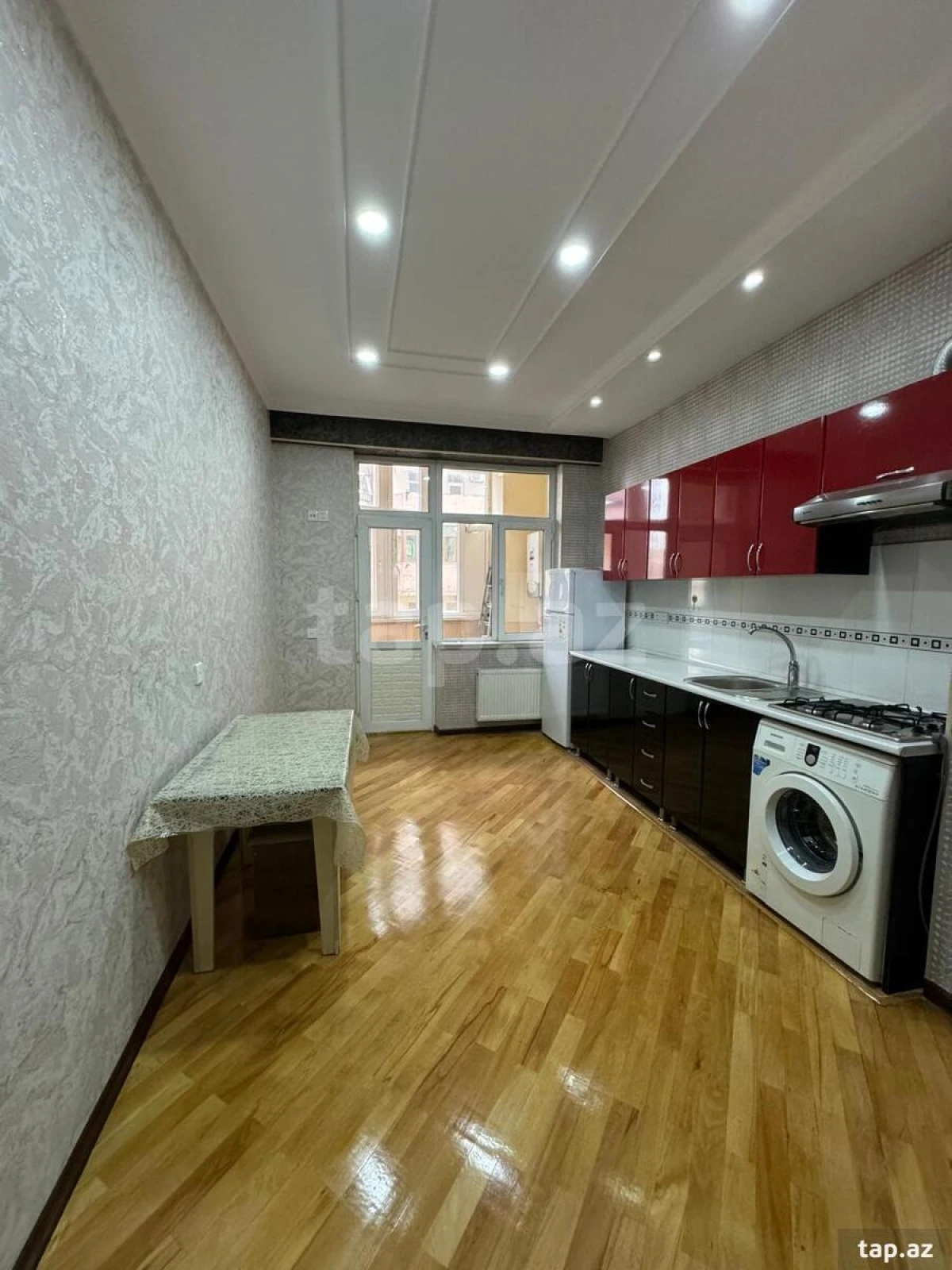Satılır 3 otaqlı yeni tikili 90 m²