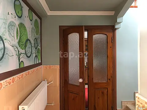 Satılır 9 otaqlı həyət evi