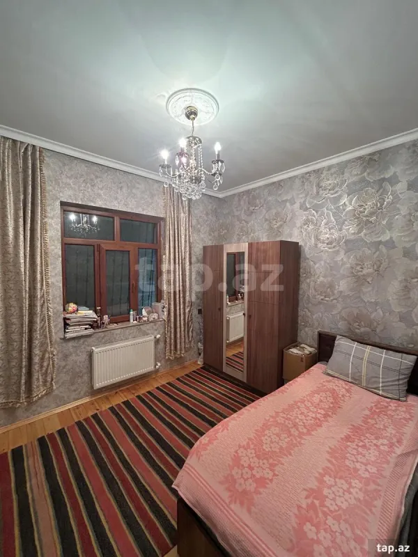 Satılır 4 otaqlı həyət evi