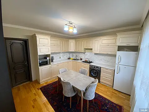 Kirayə verilir 3 otaqlı həyət evi